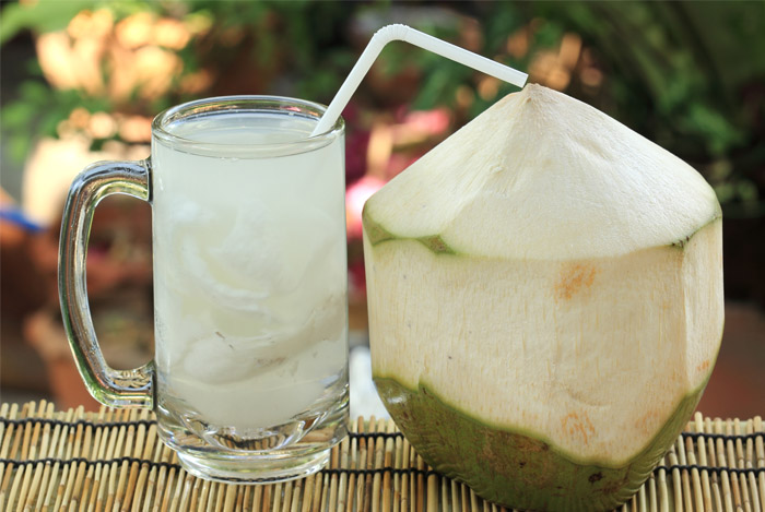नारियल पानी coconut water benefits in hindi