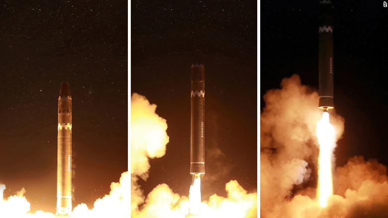 उत्तरी कोरिया की इंटरकॉन्टिनेंटल बैलिस्टिक मिसाइल 