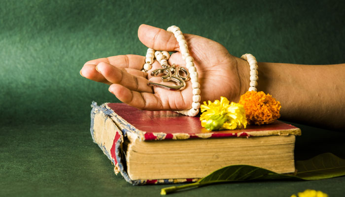 हिन्दू धर्म की पवित्र पुस्तक भगवद्गीता