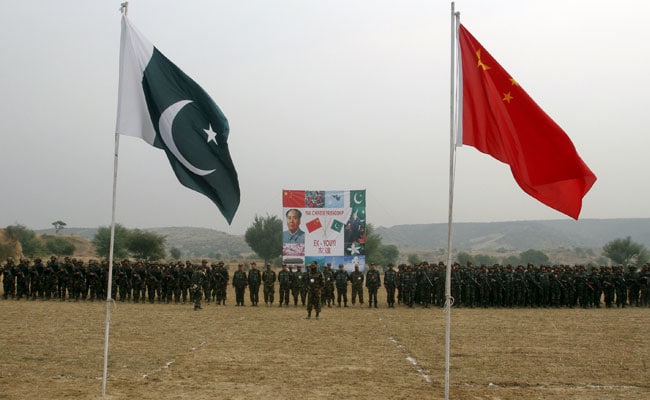 पाकिस्तान और चीन के ध्वज