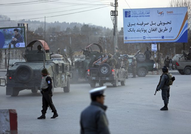 काबुल में सरकारी परिसर में आत्मघाती हमला