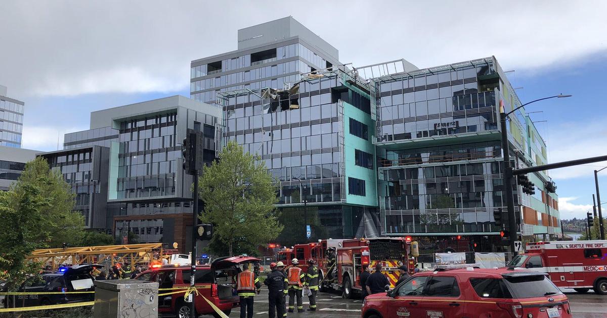 seattle crane accident