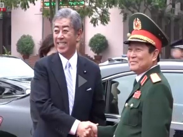 जापान और वियतनाम के रक्षा मंत्री