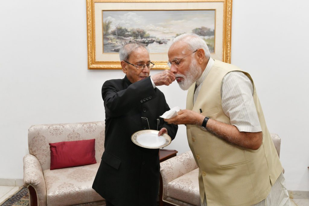 modi pranab