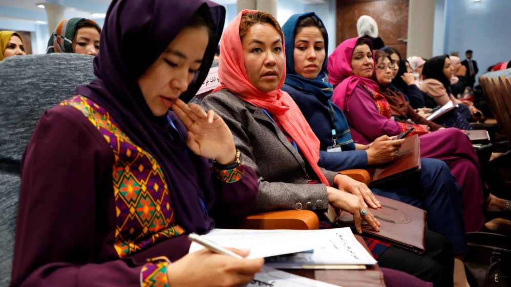 जिरगा के आयोजन में अफगानी महिलाएं
