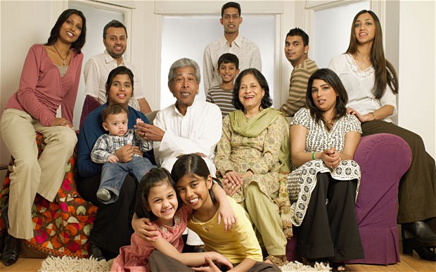 Essay on I love my family in hindi