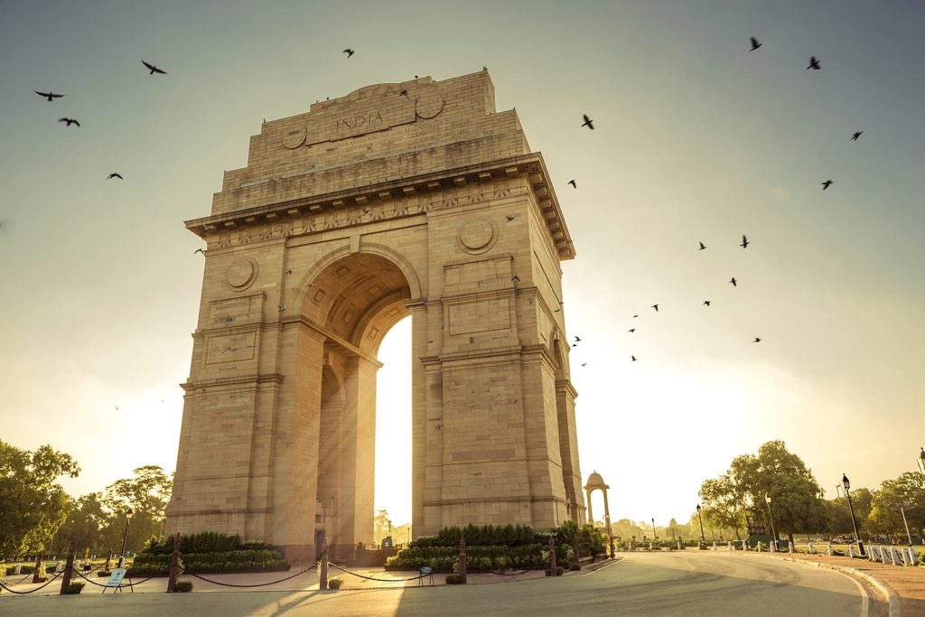 gateway of india hindi essay