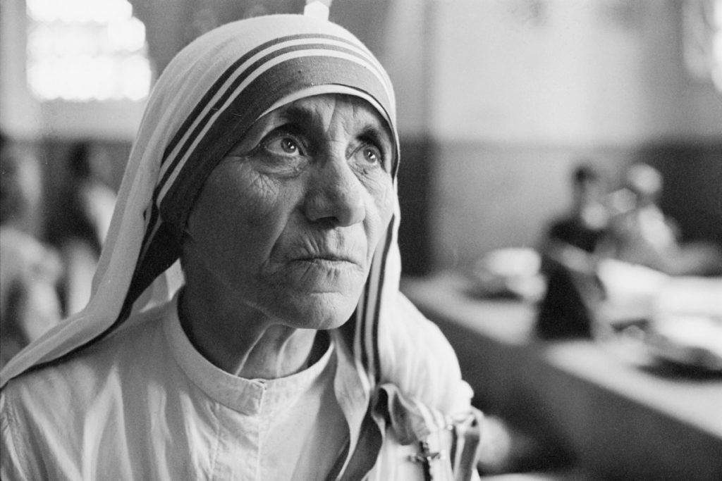 essay-on-mother-teresa-in-hindi-article