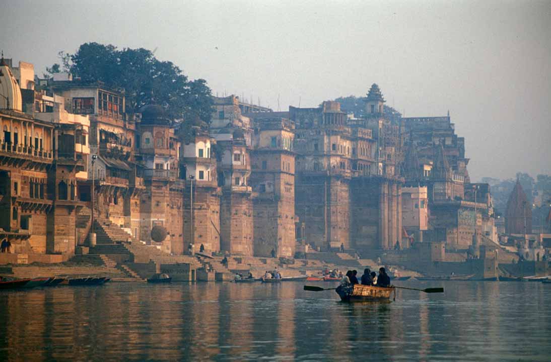 essay on ganga river in hindi