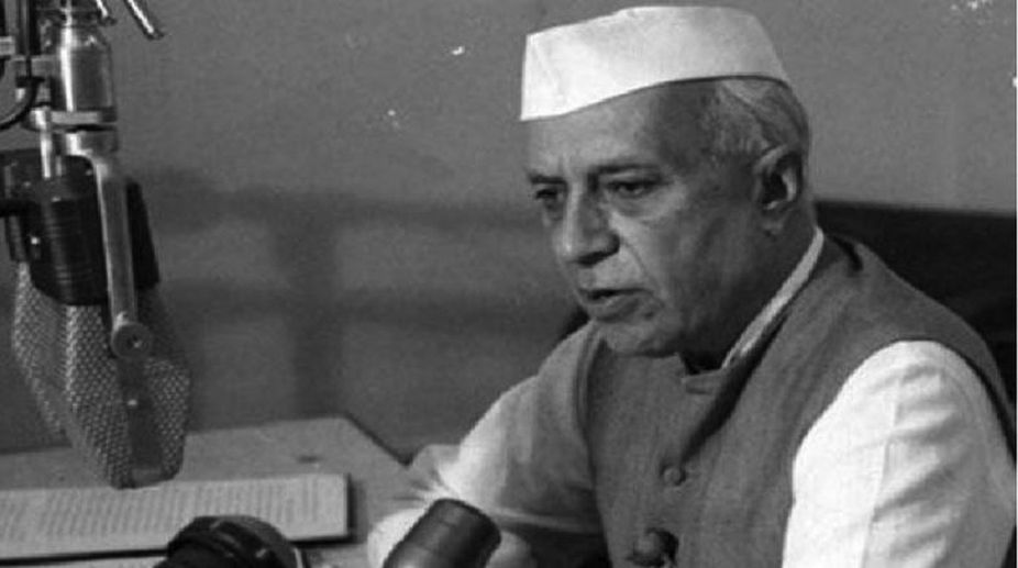 an essay on jawaharlal nehru in hindi