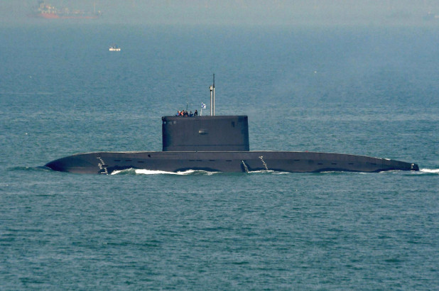 russian-submarine-stock