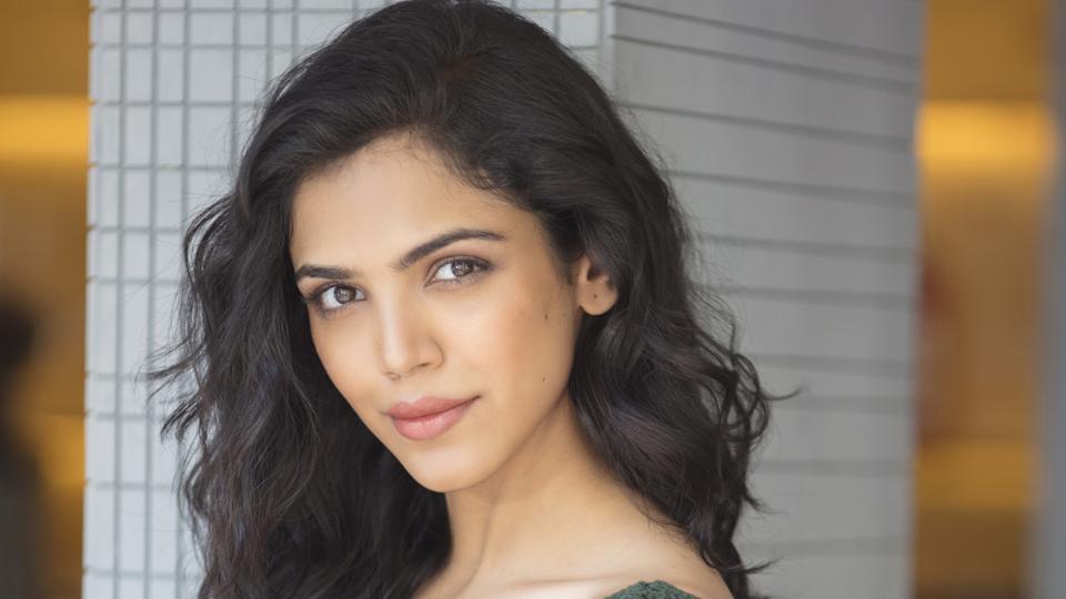 Shriya Pilgaonkar biography in hindi