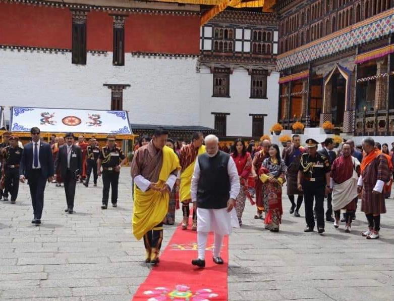 भूटान के पीएम ने प्रधानमंत्री नरेंद्र मोदी को भूटान के सर्वोच्च नागरिक सम्मान से सम्मानित करने की घोषणा करी