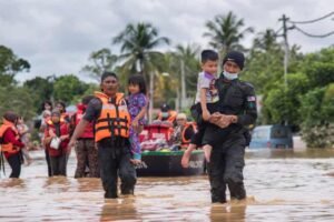 Malaysia Floods: 30 हज़ार से ज़्यादा लोग बेघर