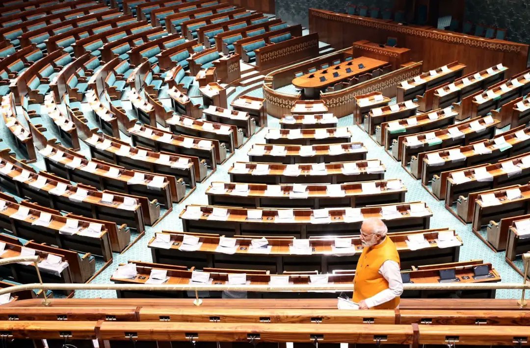 पीएम मोदी ने की नए संसद भवन निर्माण की समीक्षा
